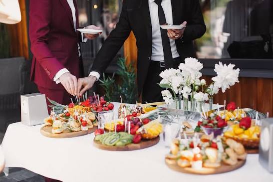 EVENT APERITIF CATERING DELIVERY SERVICE PARTY SERVICE