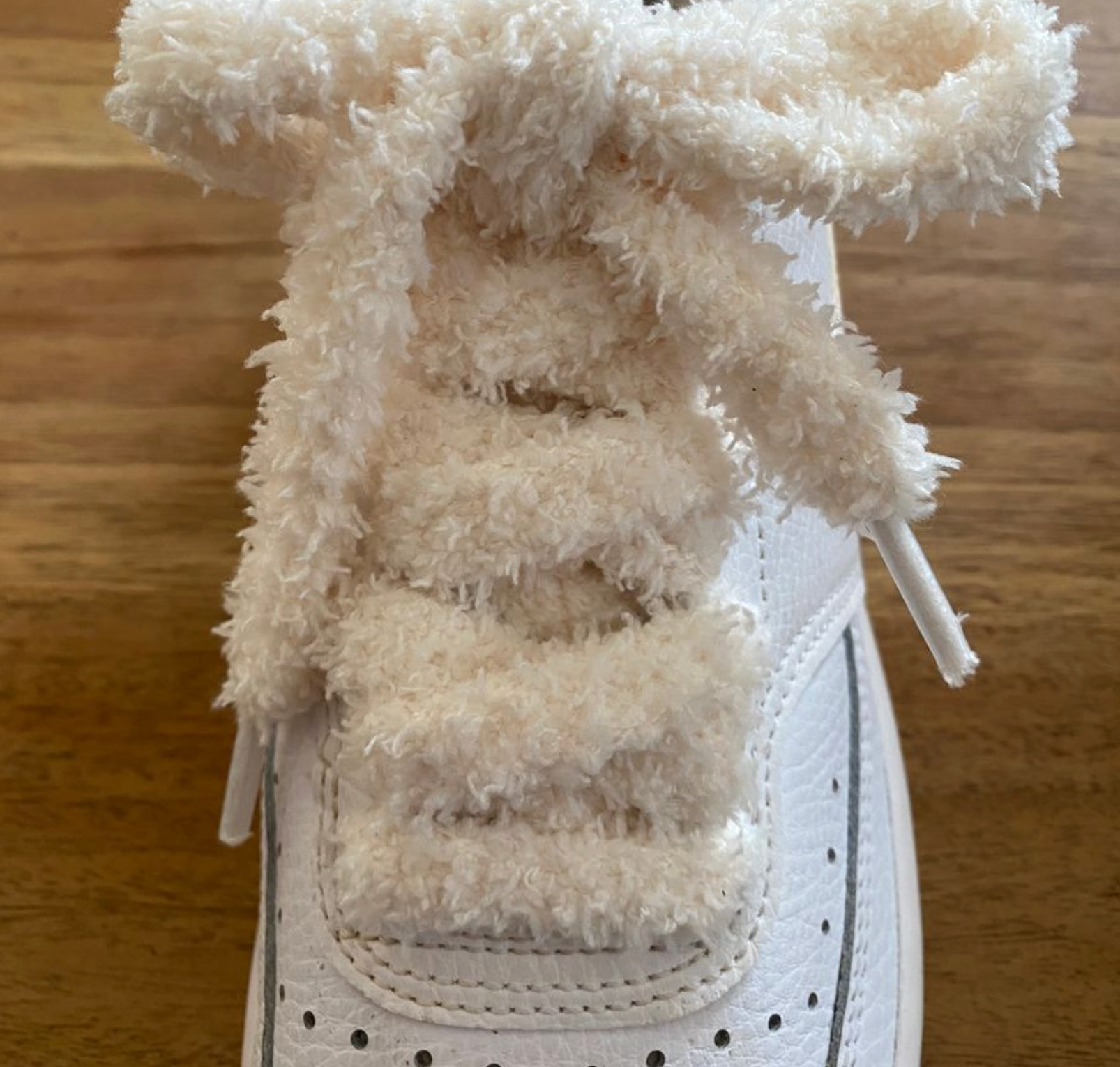 Crazylace : lacets plats fluffy colorés