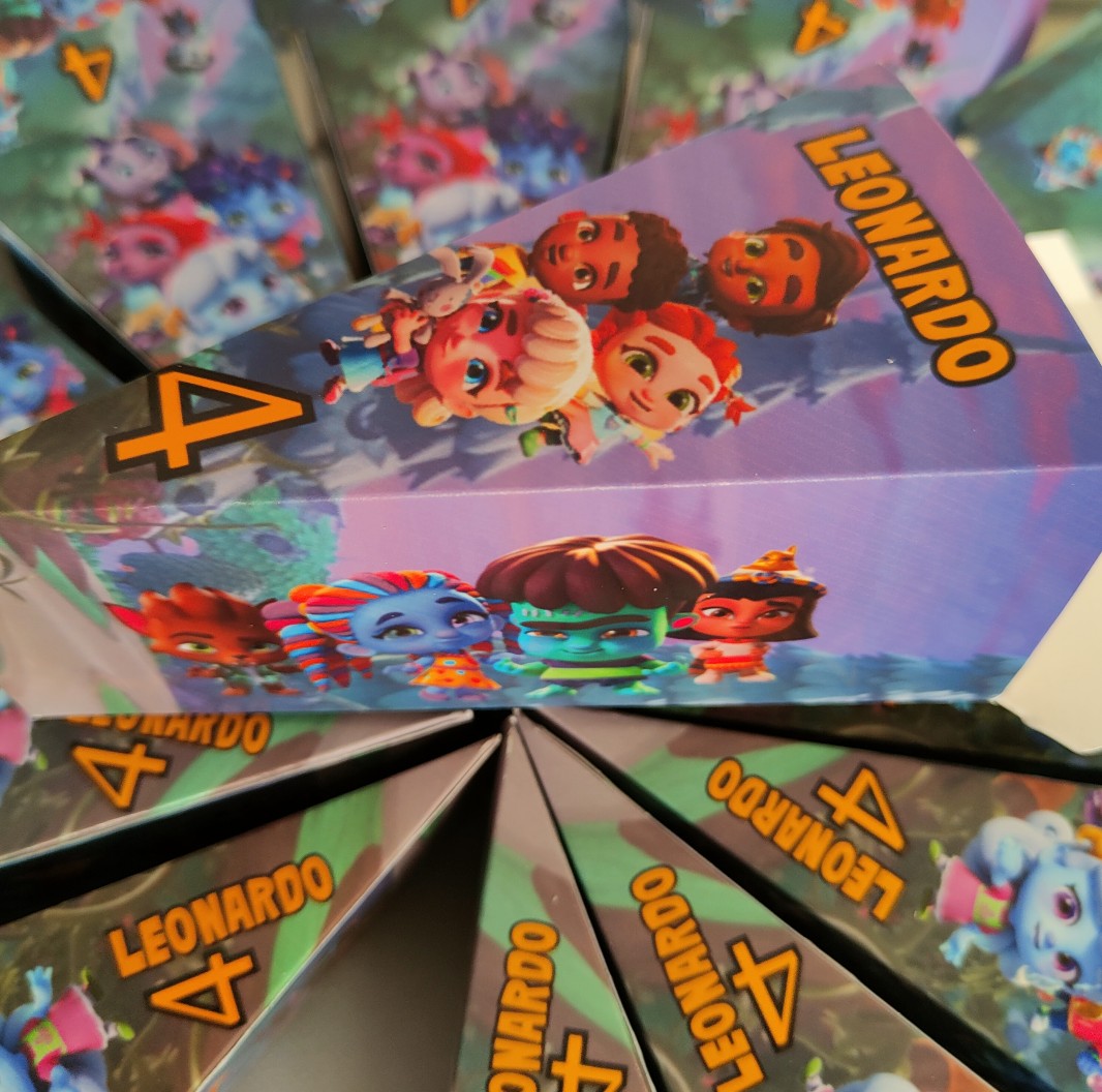 fetta torta scenografica scatoline porta confetti regalini fine festa super monsters