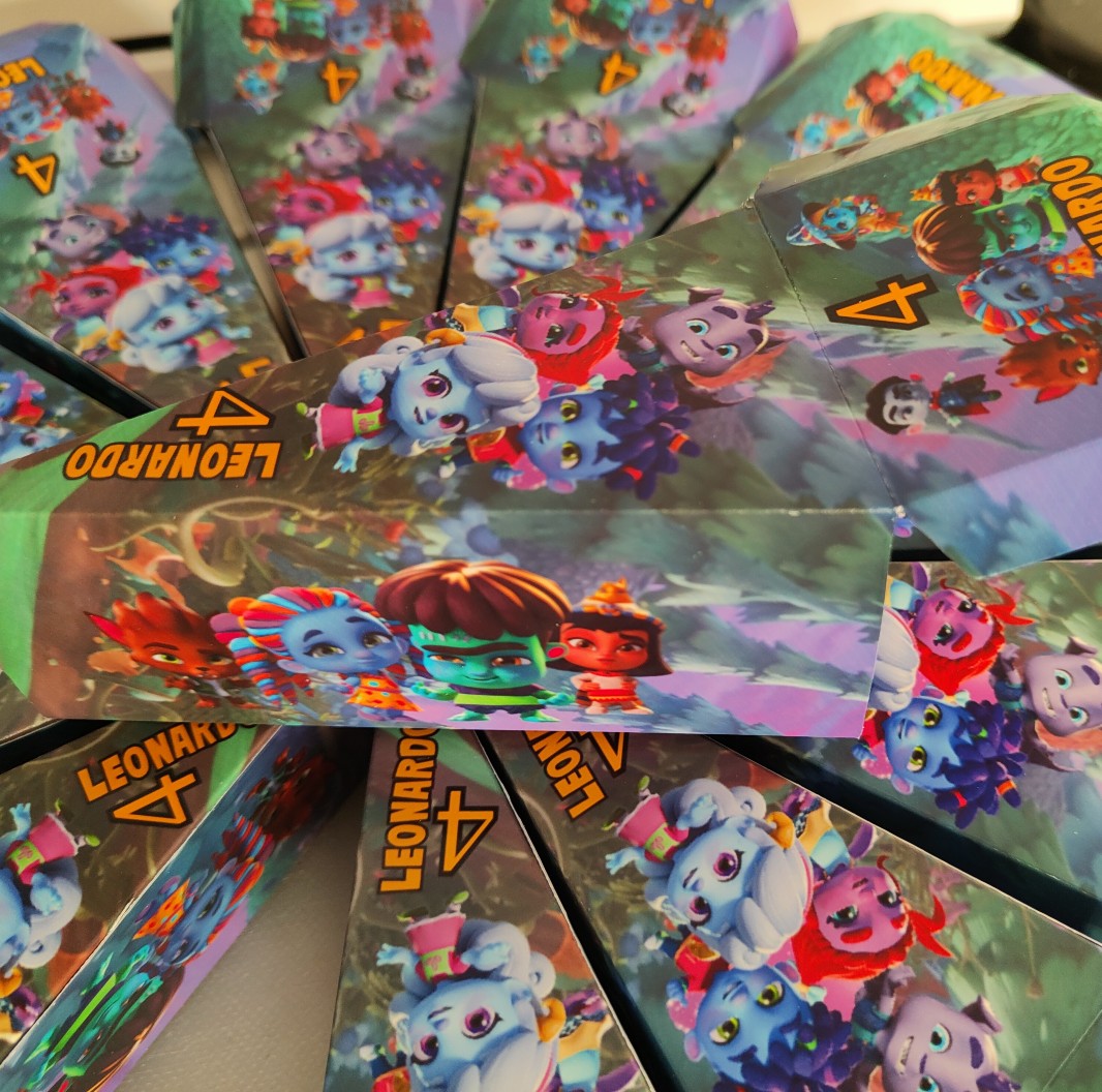 fetta torta scenografica scatoline porta confetti regalini fine festa super monsters