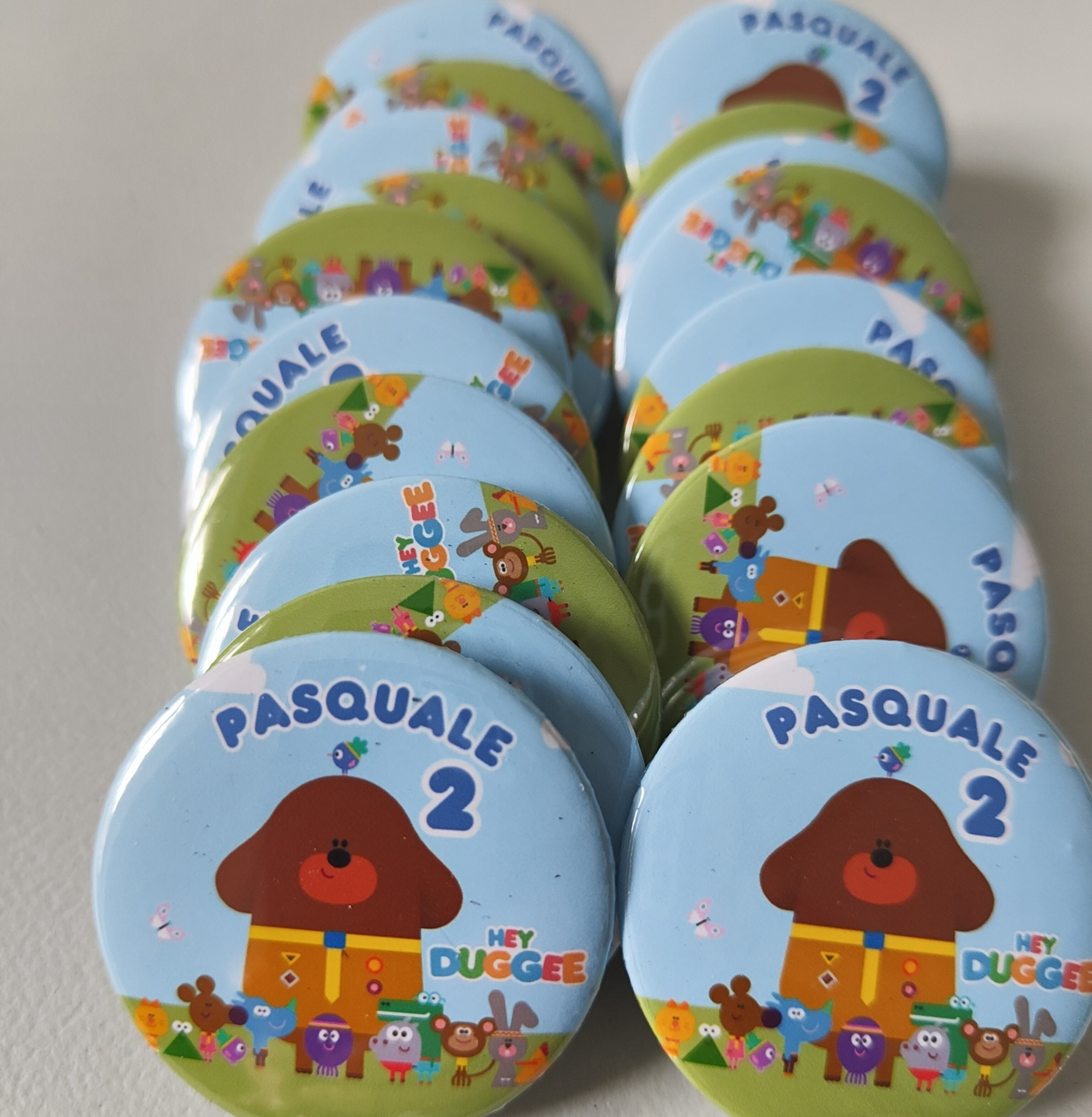 magneti calamite personalizzabili regalini fine festa compleanno bambini hey duggee
