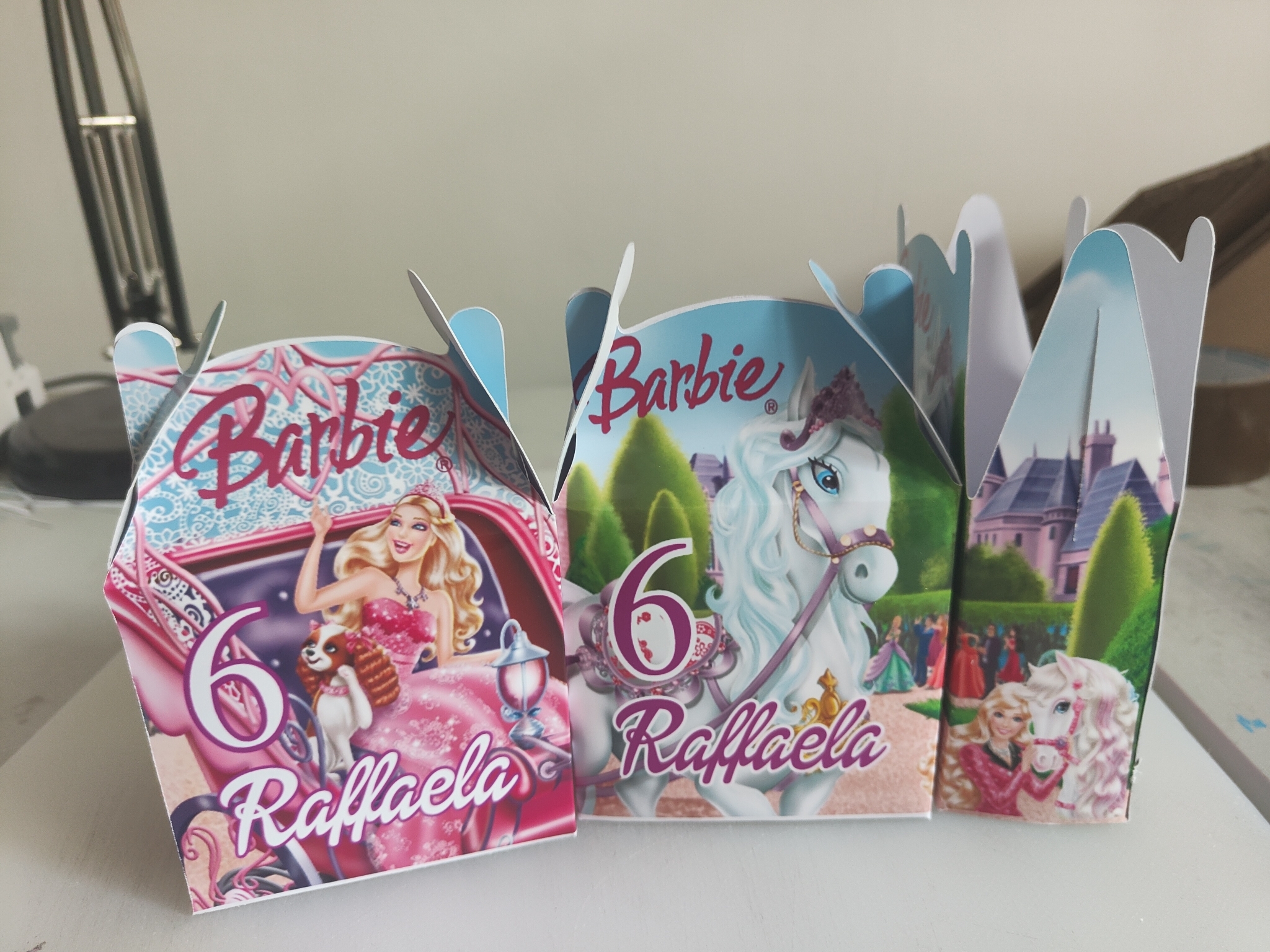 scatolina personalizzabile porta confetti bomboniera festa barbie