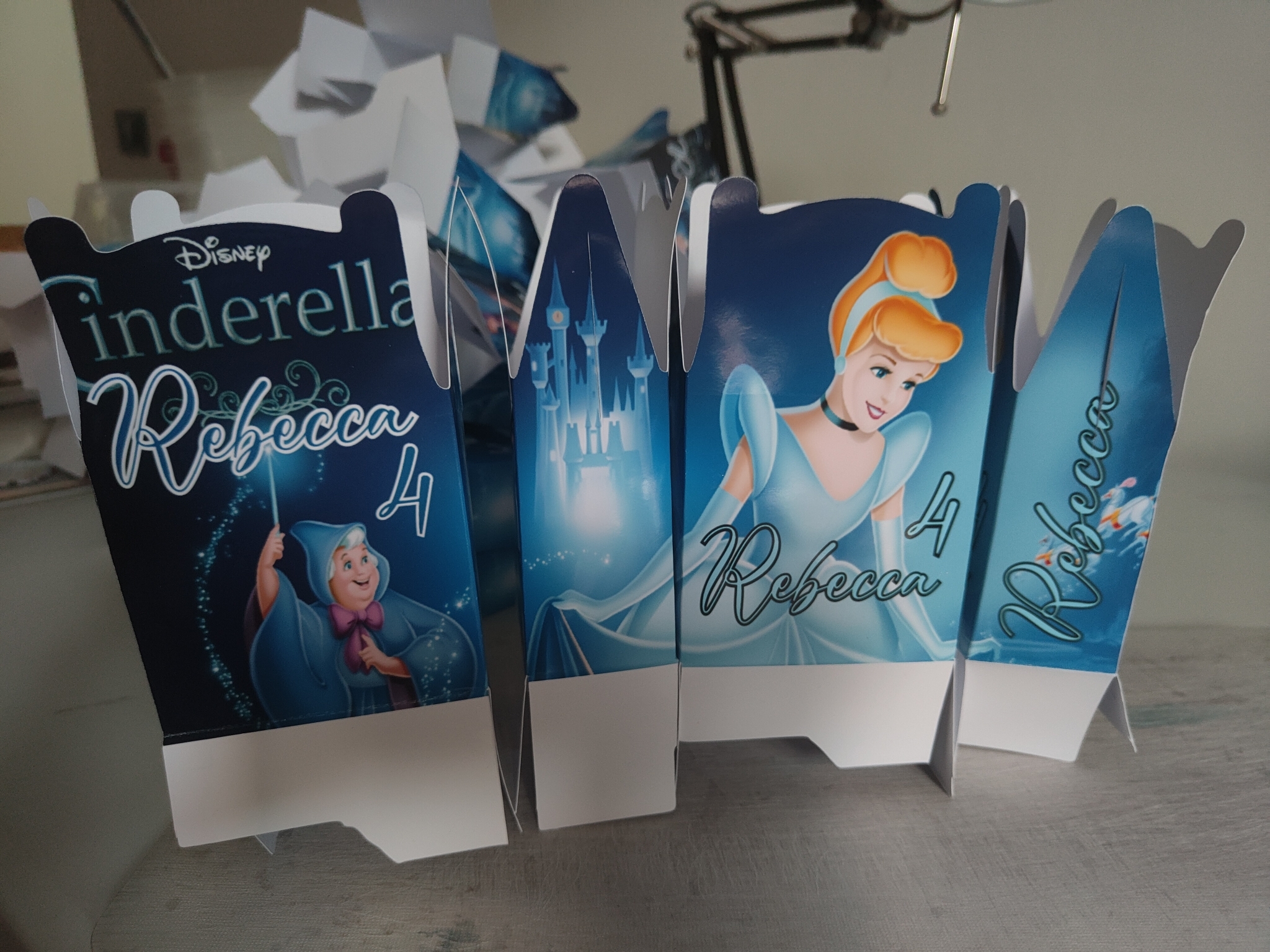 scatolina personalizzabile porta confetti bomboniera festa cenerentola