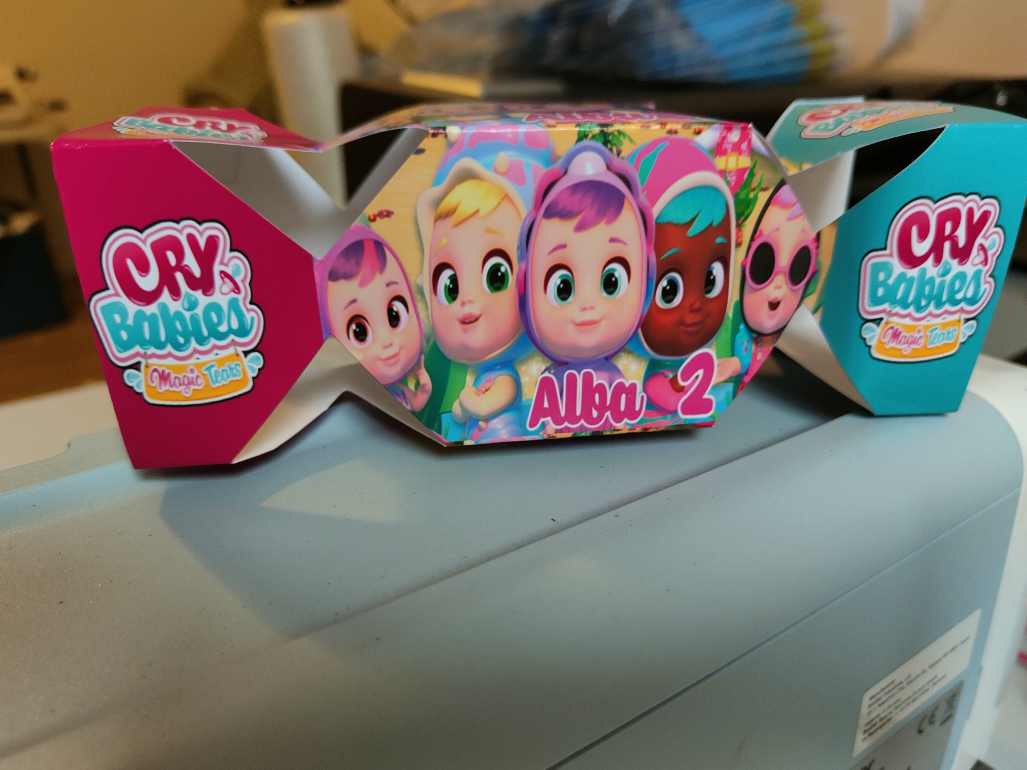 scatolina personalizzabile porta confetti bomboniera festa cry babies