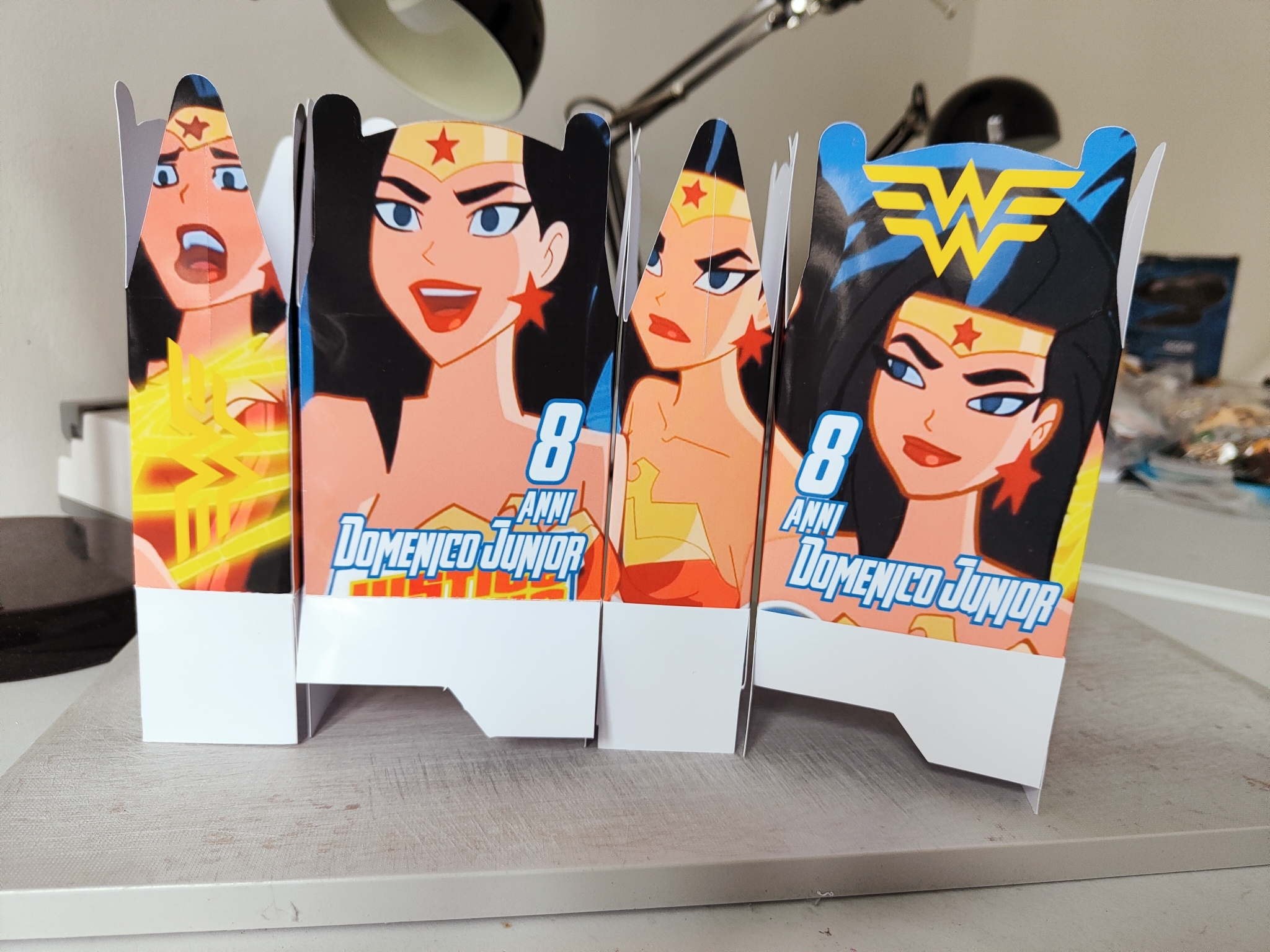 scatoline personalizzate wonder woman porta regalini confetti bomboniera
