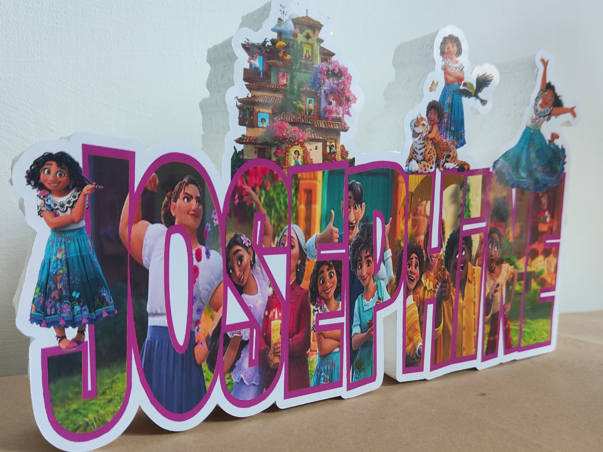 sagoma scritta nome in polistirolo centro tavola personalizzata encanto disney