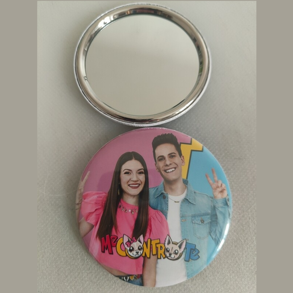 Me contro te personalizza regali fine festa specchietti