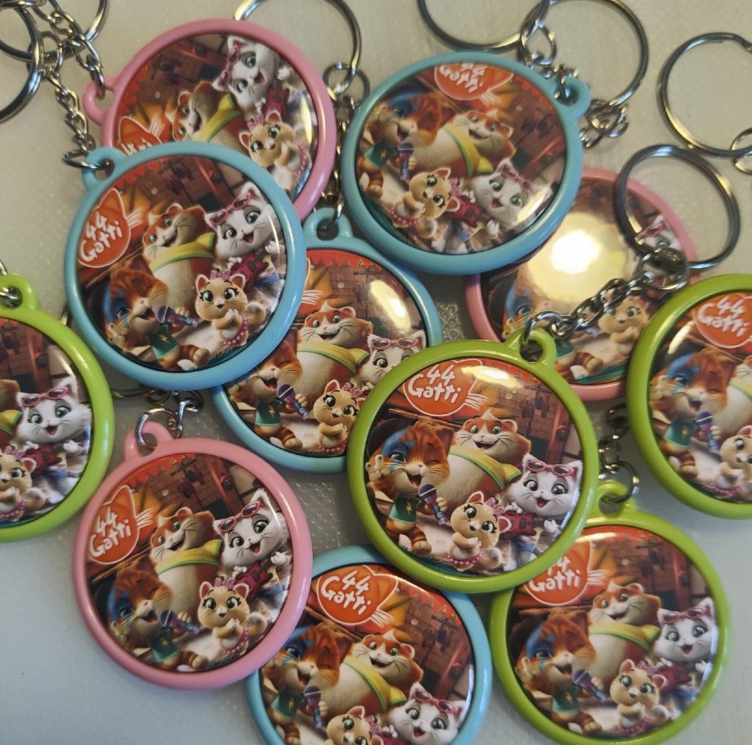 portachiavi zaino scuola personalizzati personalizzabili regalini fine festa compleanno a tema 44 gatti