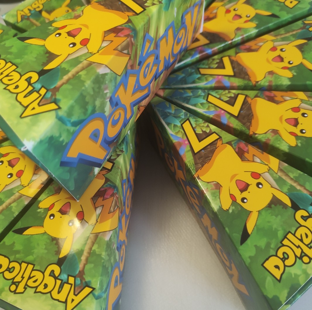 fetta torta scenografica scatoline porta confetti regalini fine festa pokemon