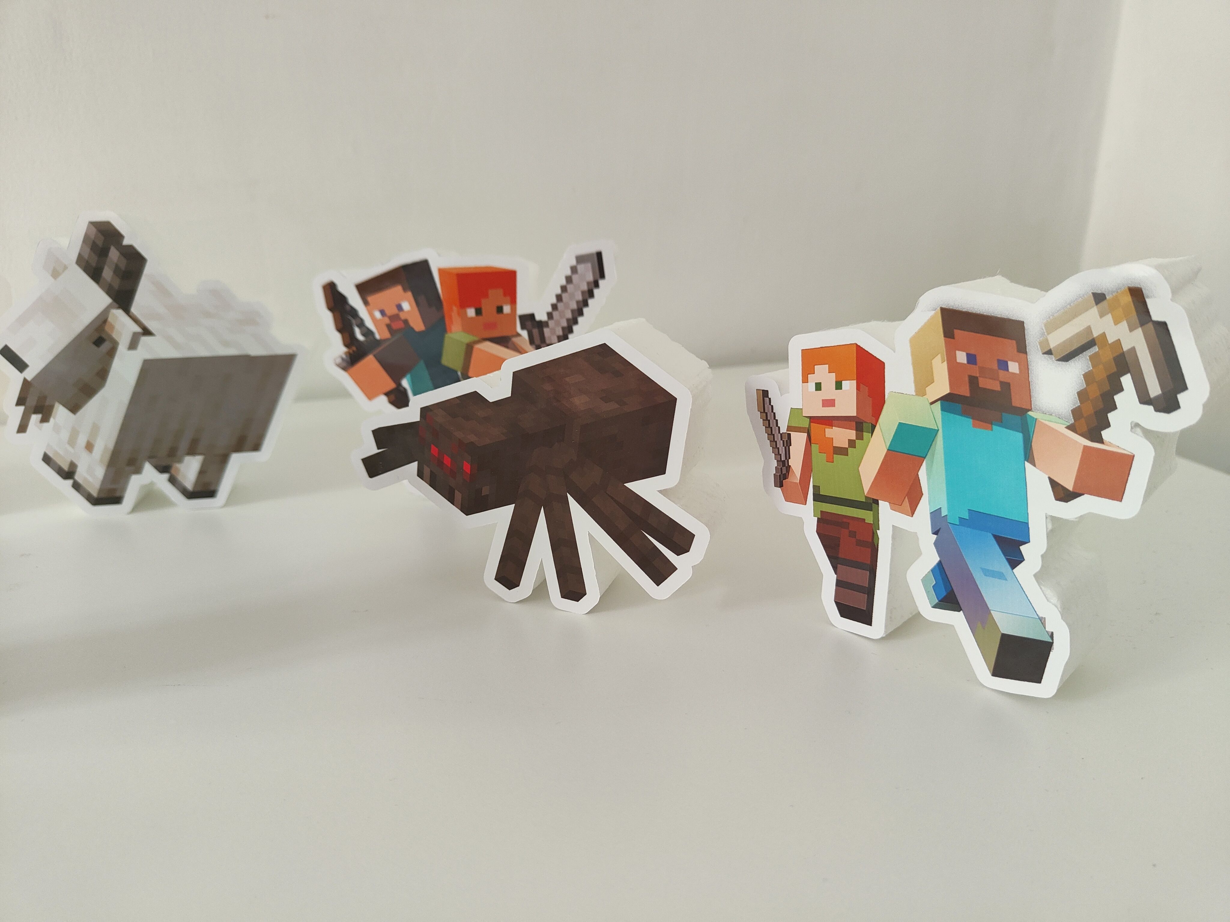 sagome personaggi piccole in polistirolo personalizza tavolo topper torta festa compleanno Minecraft (4)
