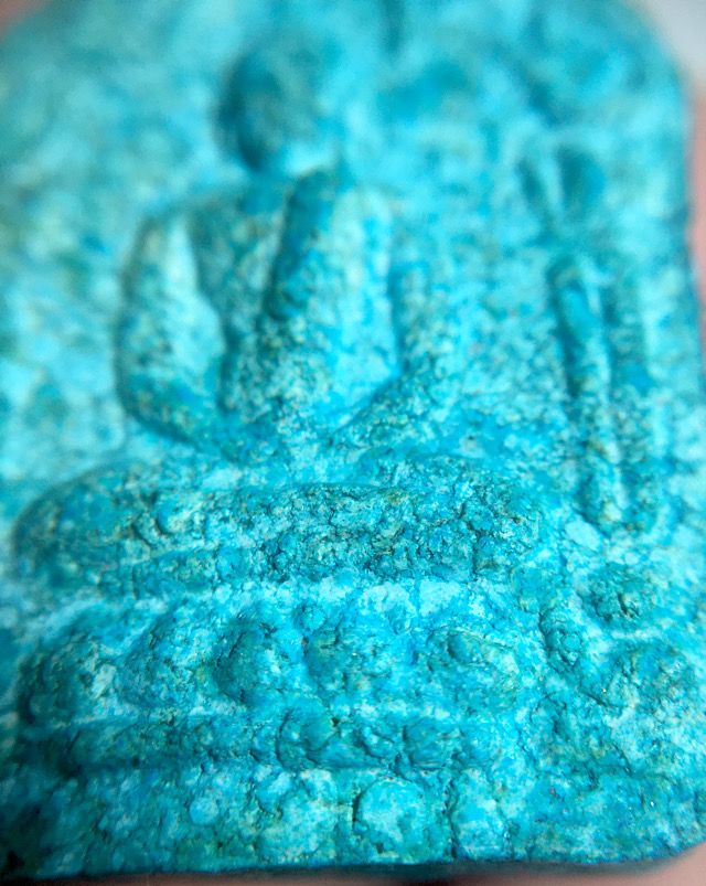 Close up mecro image of the section of the front face seen from an angle