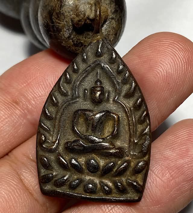 Rian Jao Sua amulet Luang Pu Boon