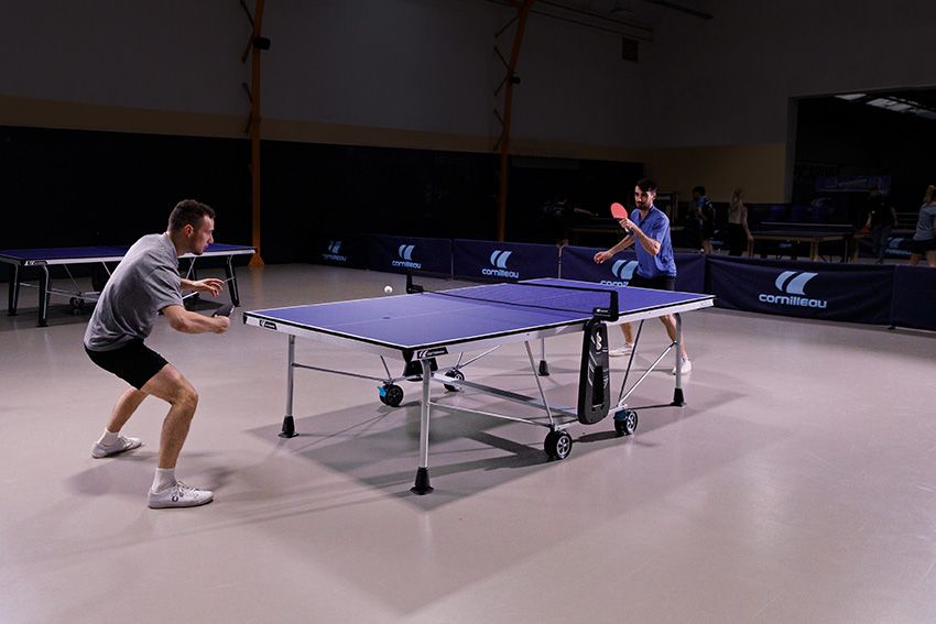 Sport 300 Indoor, blue Feature 1