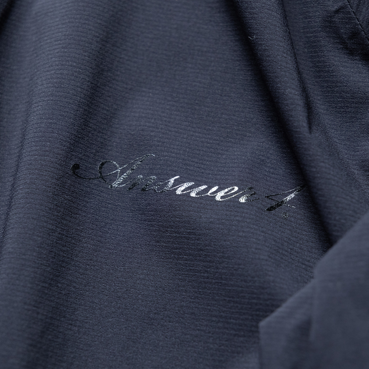 Shield Air Jacket 01