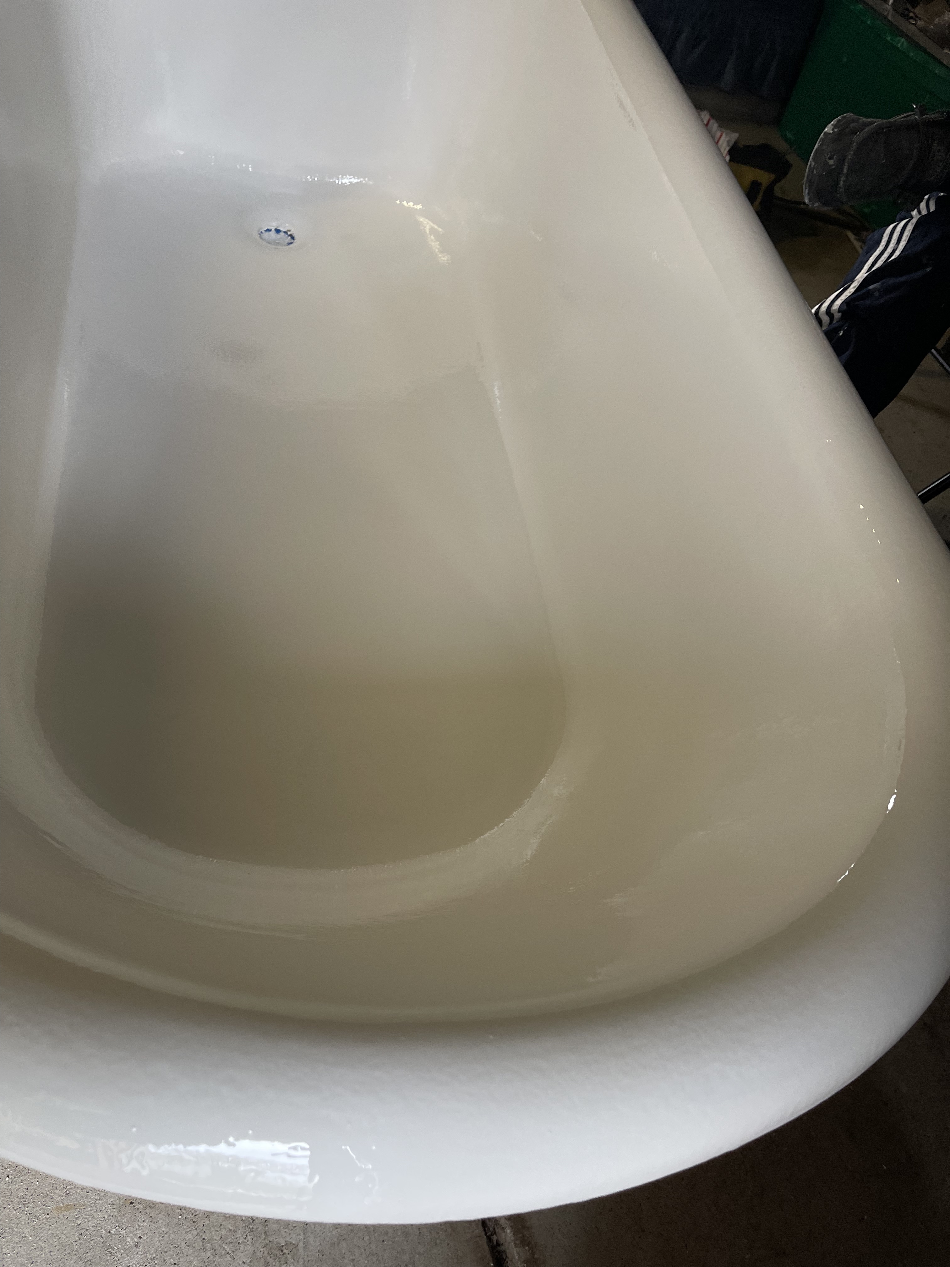 Cale Foot Tub with Liquid Porcelain Recast