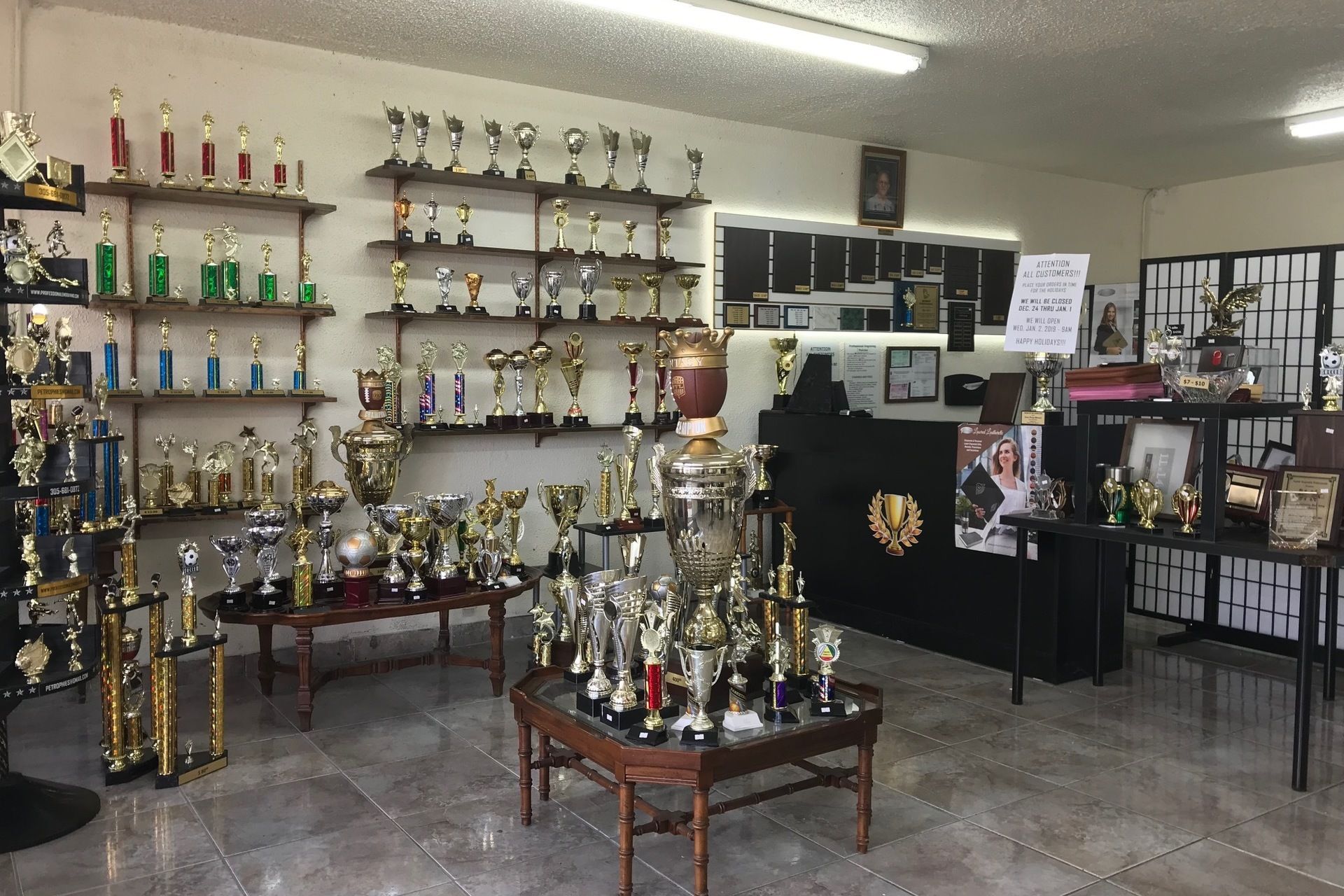 Professional Engraving & Trophy