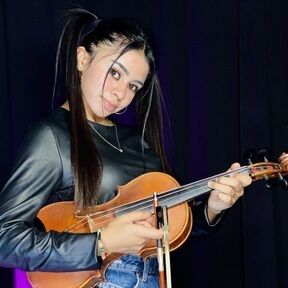 Sofia lopez violinista